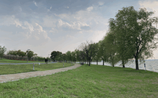 Yangcheng Lake Trail